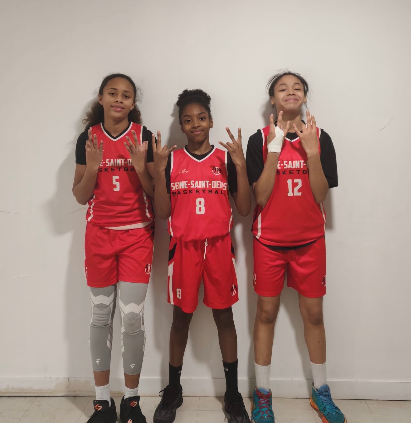 Lire la suite à propos de l’article Le TAC Basket brille au TIC avec la sélection du 93 !